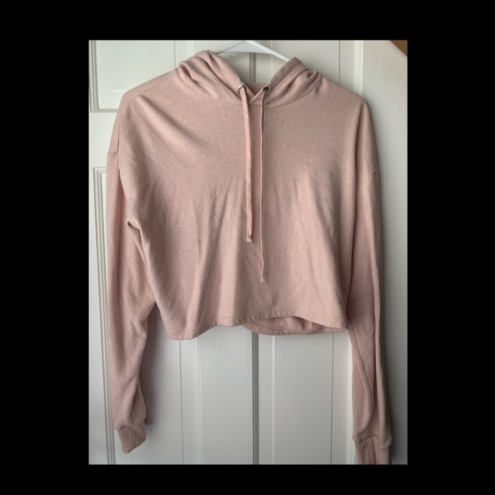 cropped sweatshirt